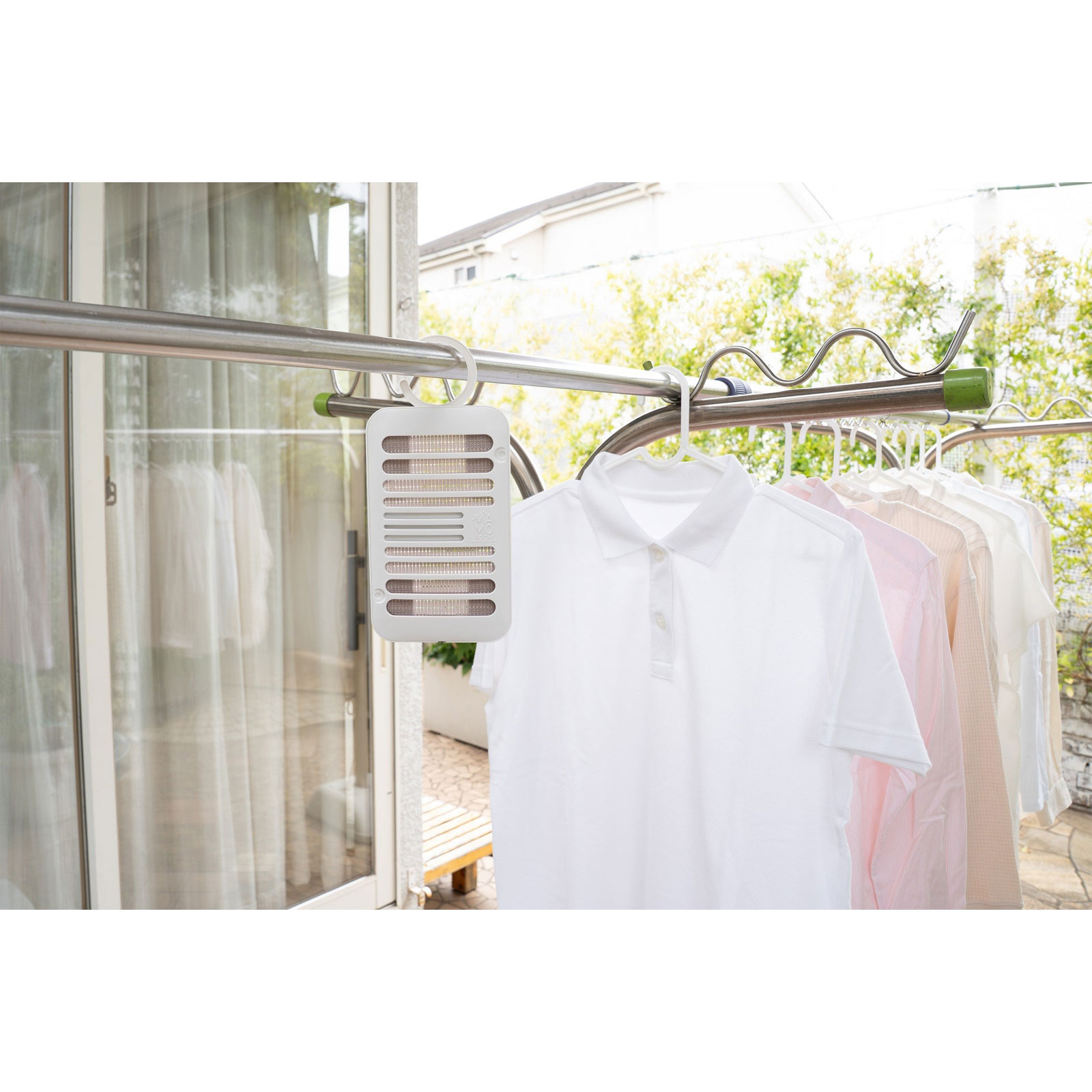 マモルーム 虫よけ 吊るだけ プレート ベランダ用 玄関用 ９ヵ月用 ペアパック 虫除け 吊り下げ 対策 １個＋玄関１個 アース製薬