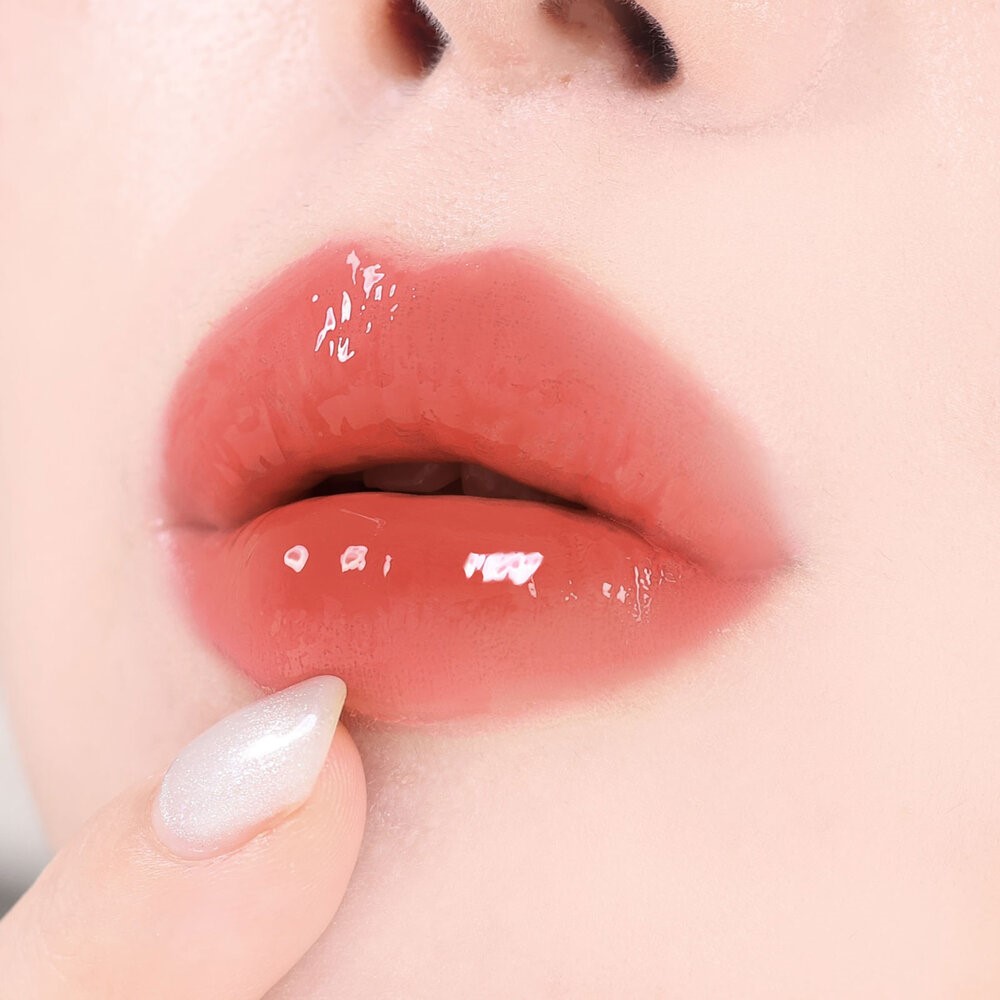 ルナ グラッシーレイヤーティント 02シナモンブラウン ブラウン インターナショナルコスメティックス